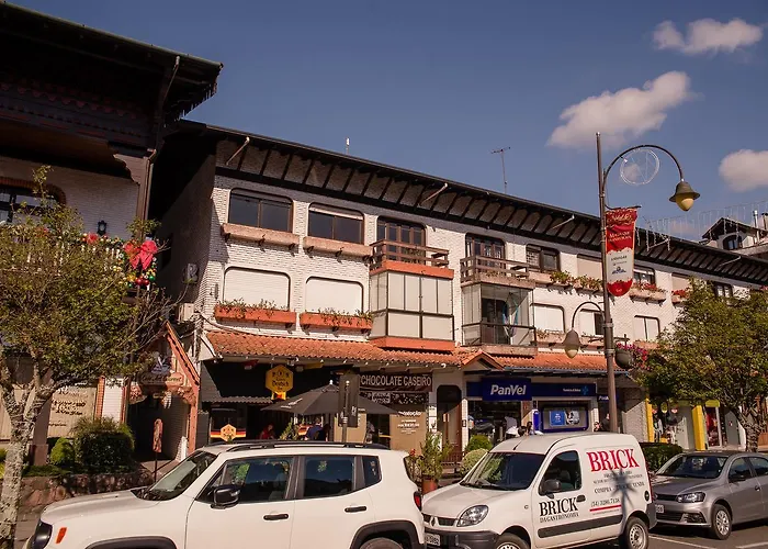  Hospedagem Vila Suiça Centro